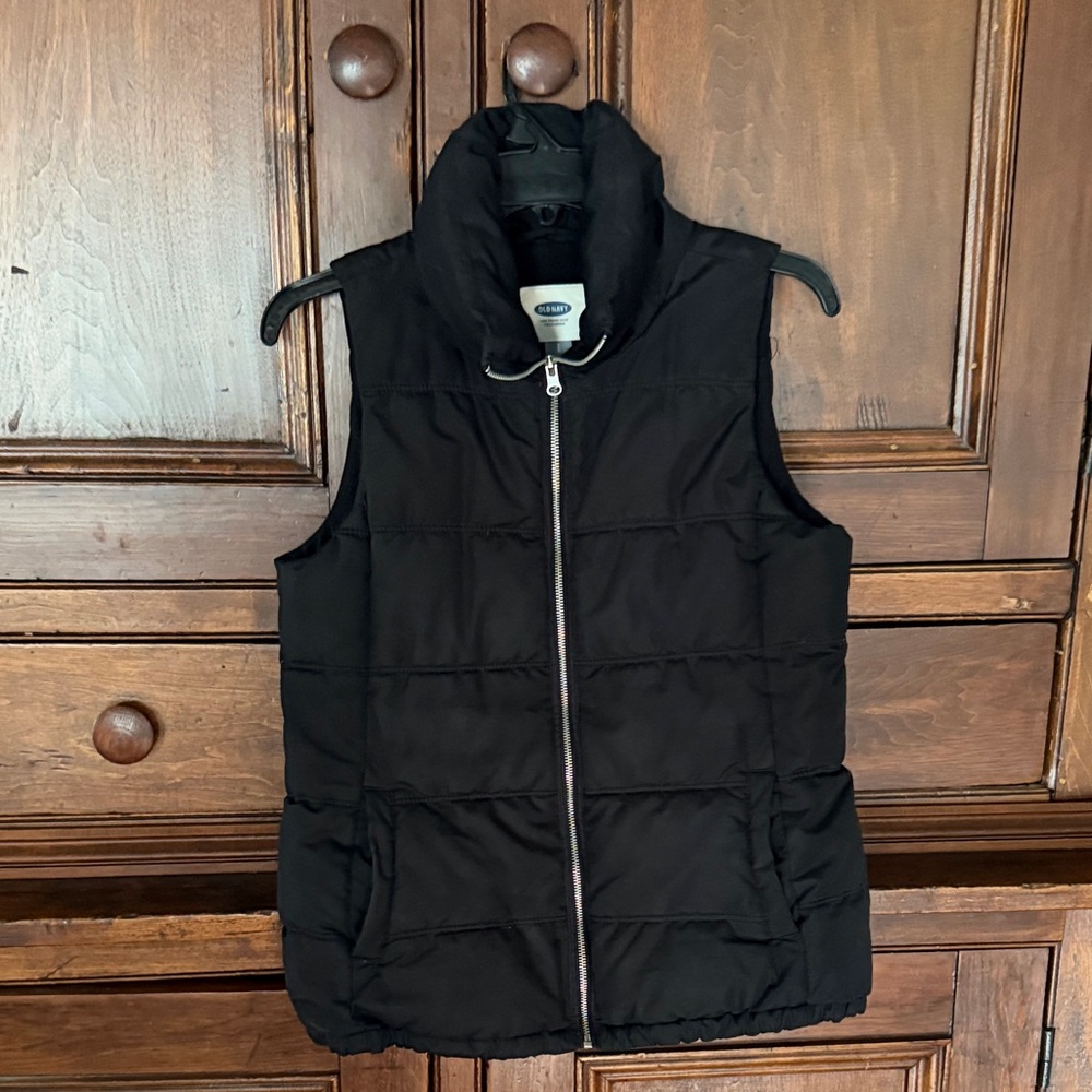 Old Navy Black Quilted Vest